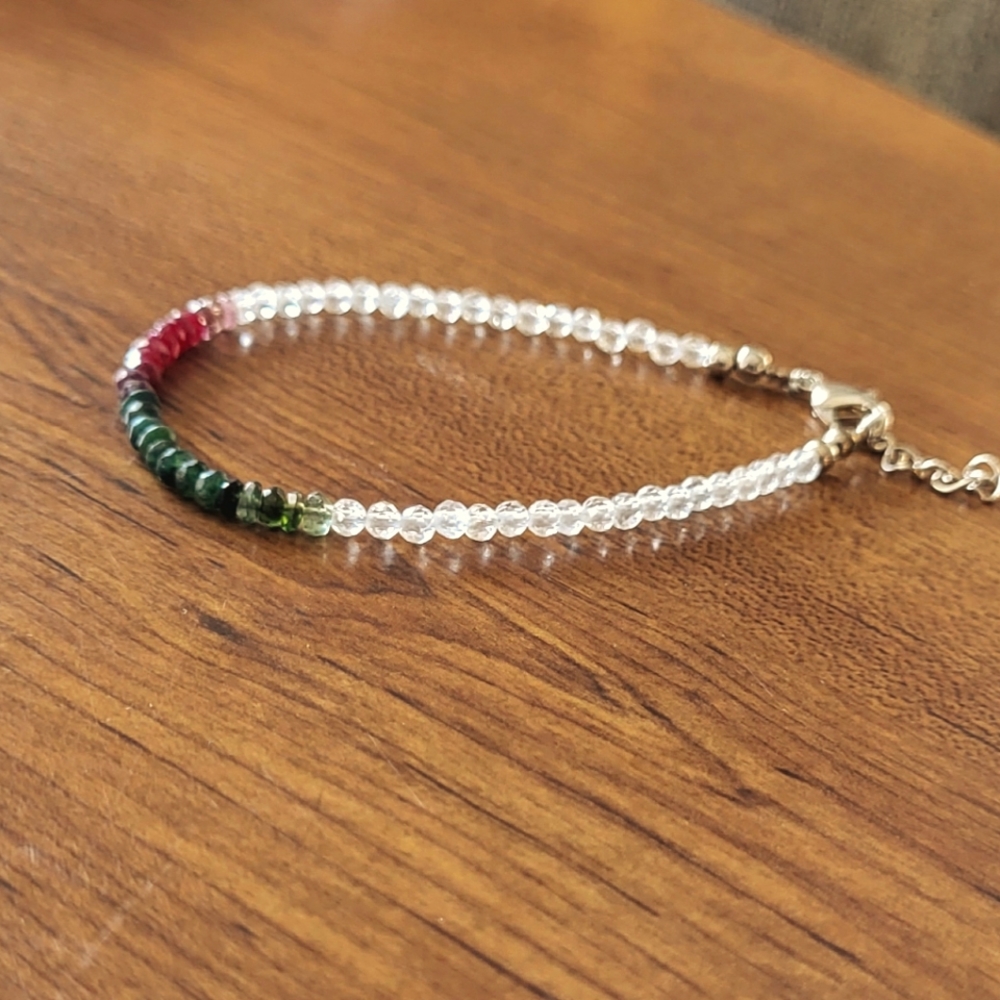 Color block beaded bracelet - Picture 2 of 5